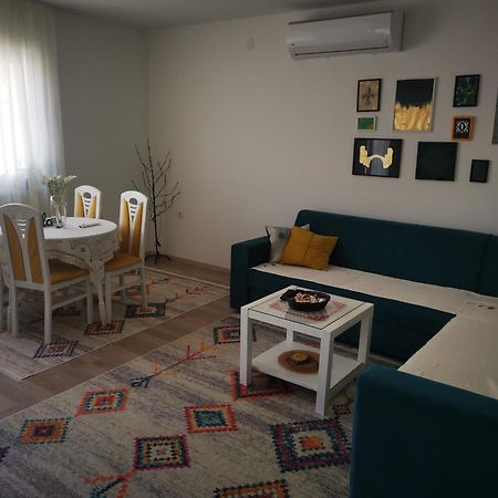 Apartman And Rooms Dream House モスタル エクステリア 写真