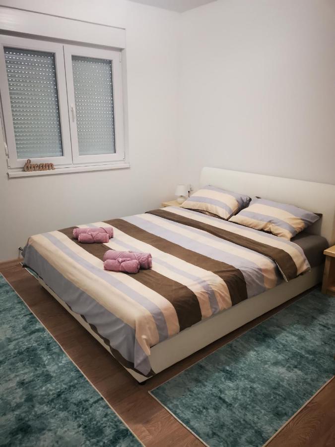 Apartman And Rooms Dream House モスタル エクステリア 写真