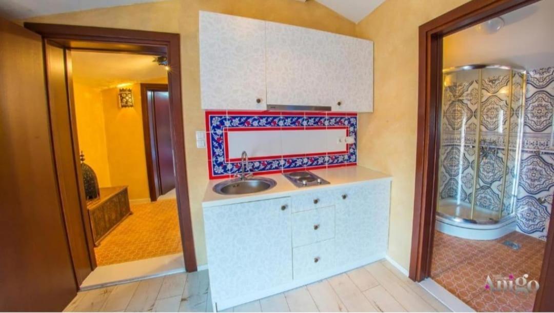 Apartman And Rooms Dream House モスタル エクステリア 写真